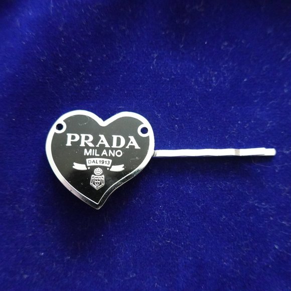Authentic Prada Vintage White & Silver Heart Button on New Hair Clip main image 7